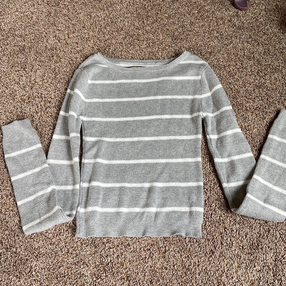 Aeropostale cropped sweater